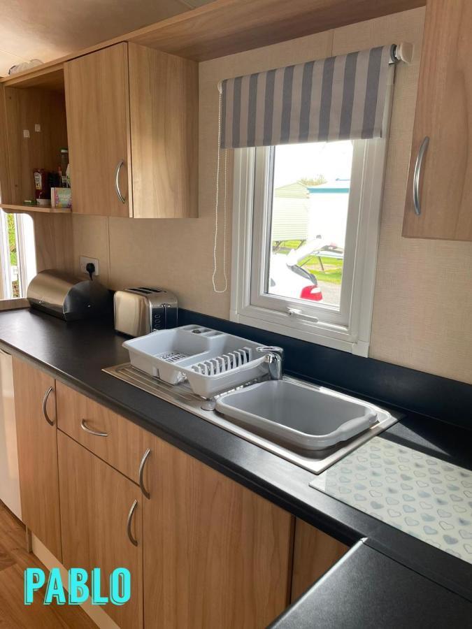Towyn Six Berth En Suite Caravan Rhyl Luaran gambar