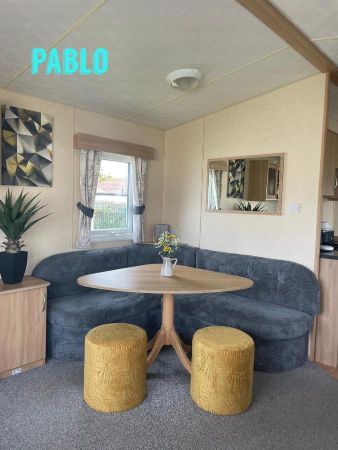 Towyn Six Berth En Suite Caravan Rhyl Luaran gambar