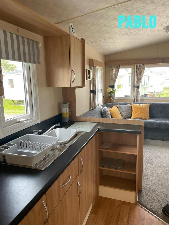 Towyn Six Berth En Suite Caravan Rhyl Luaran gambar